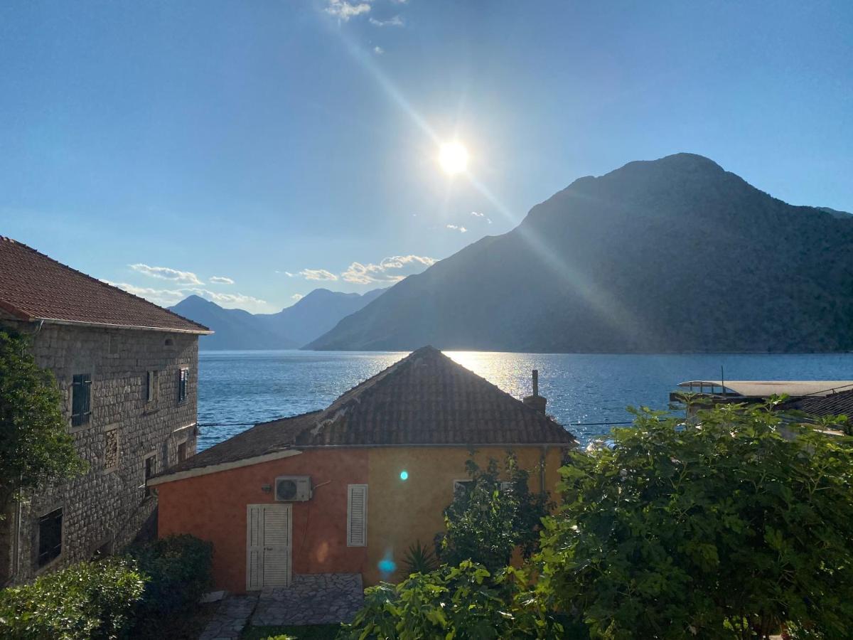 Apartment Caserma Kotor Eksteriør bilde