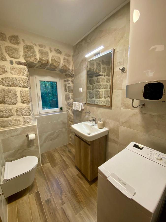 Apartment Caserma Kotor Eksteriør bilde