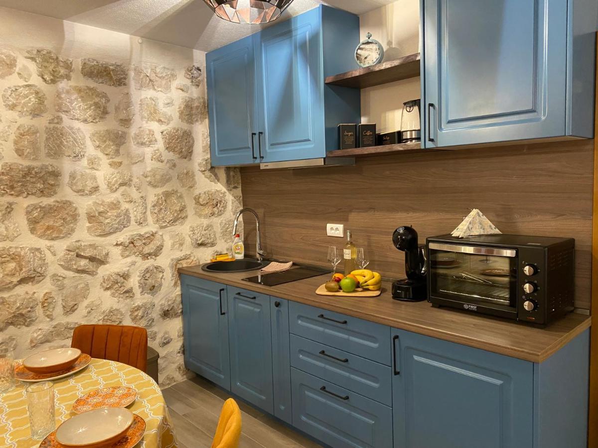 Apartment Caserma Kotor Eksteriør bilde