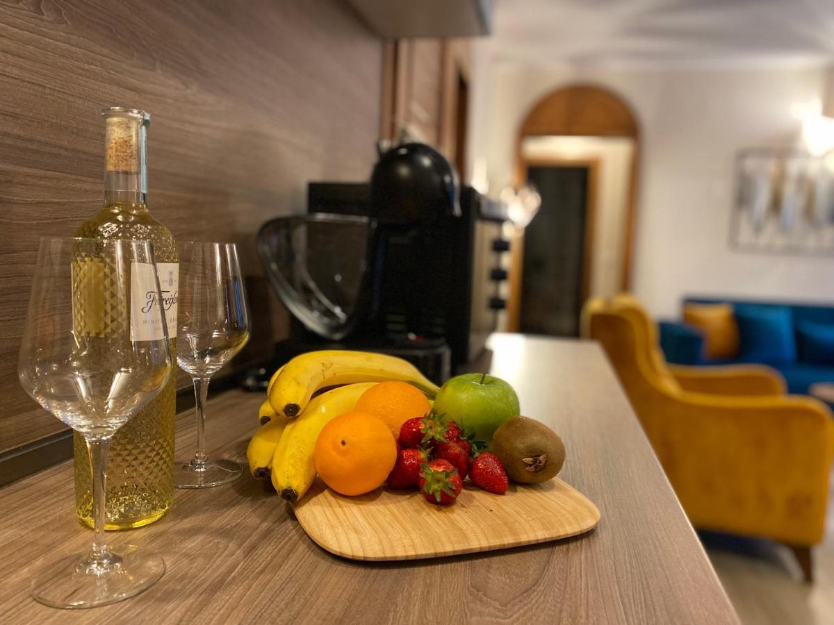 Apartment Caserma Kotor Eksteriør bilde