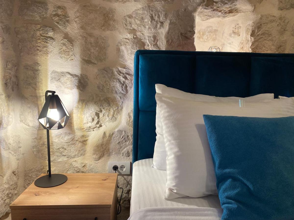 Apartment Caserma Kotor Eksteriør bilde