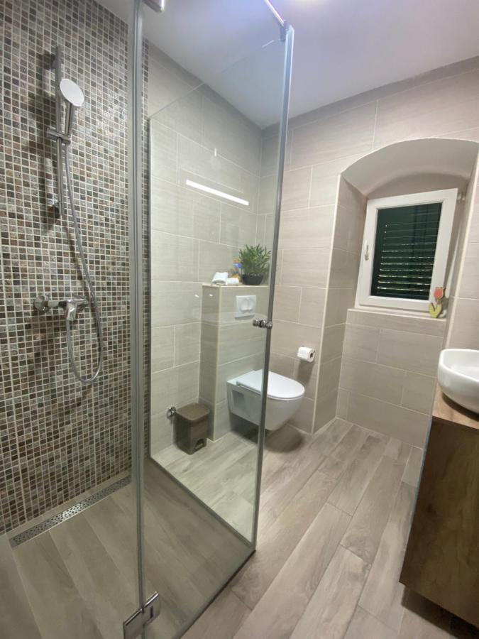 Apartment Caserma Kotor Eksteriør bilde