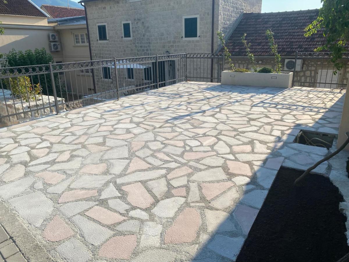 Apartment Caserma Kotor Eksteriør bilde